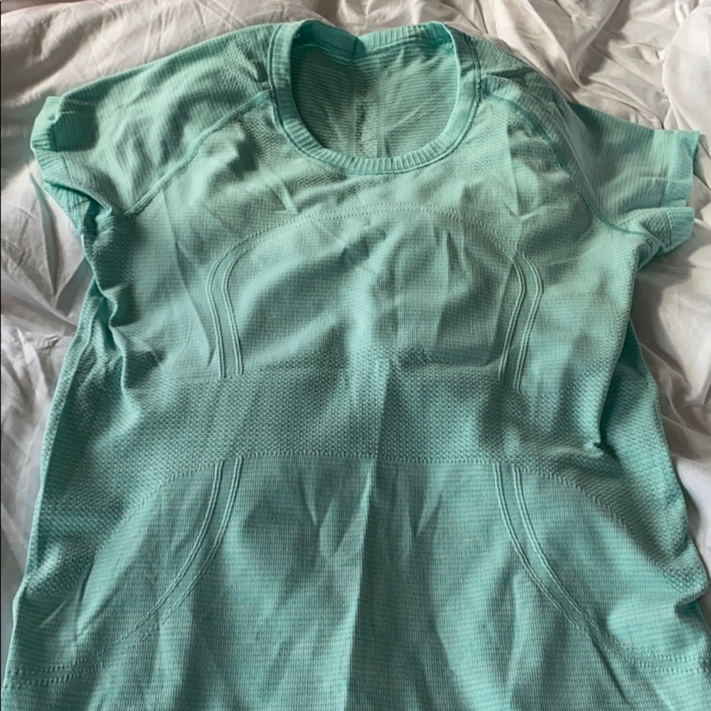 lululemon swiftly t shirt size 8